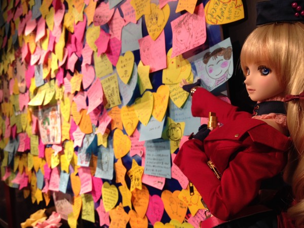 Fan messages at the Nyan Nyan Cafe