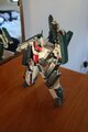 VF-1S 'new' Hero Pose.
