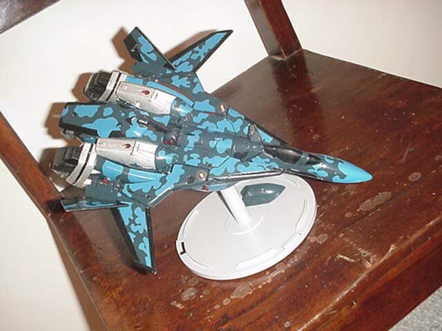 VF-19 custom by Lucifer