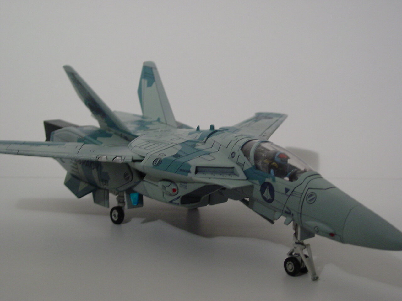 VF-1A 'Flanker Camo' by Wicked Ace