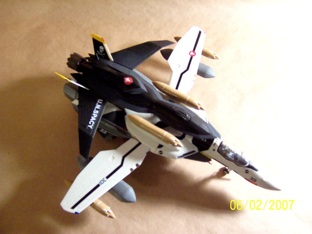 VF-0S Roy w/Ghost (black version)