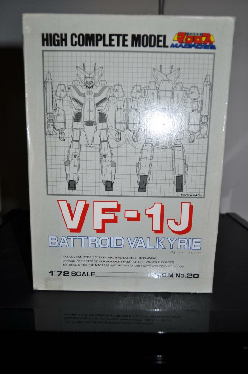 1/72 BANDAI HCM VF-1J FULLY FINISHED