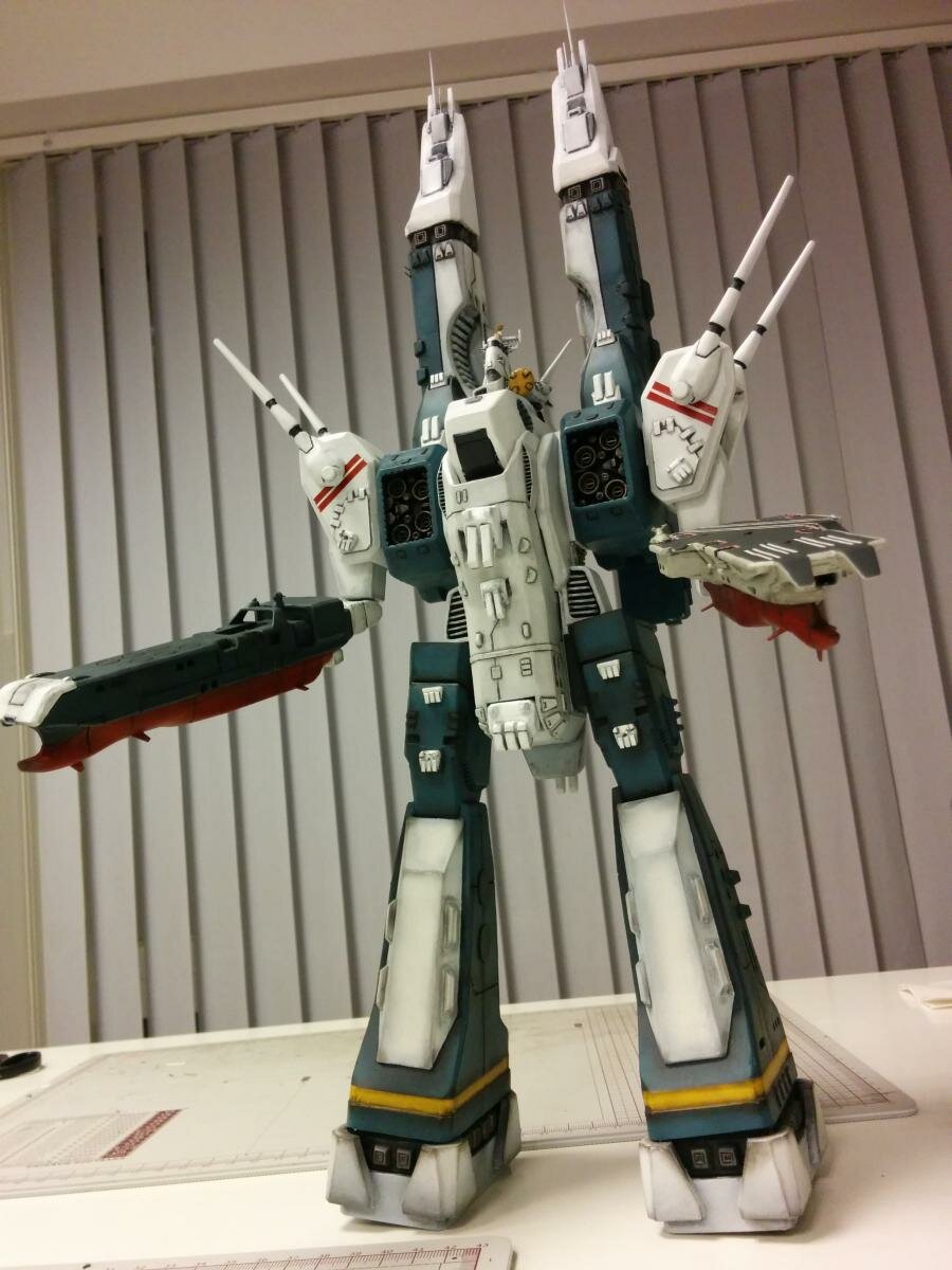 1/2700 SDF-1 Macross