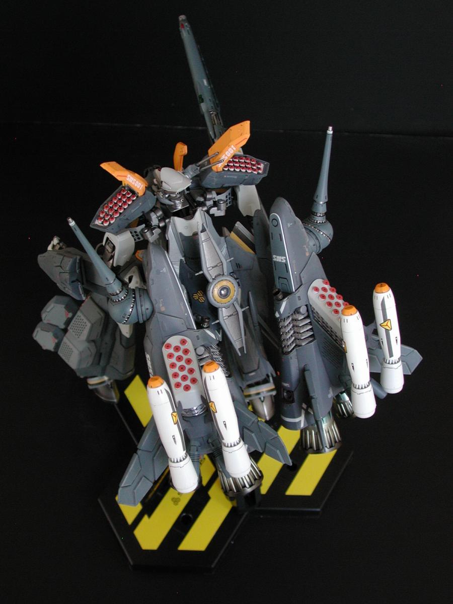 how to make white or coloured panel lines?? - Model kits - Macross World  Forums