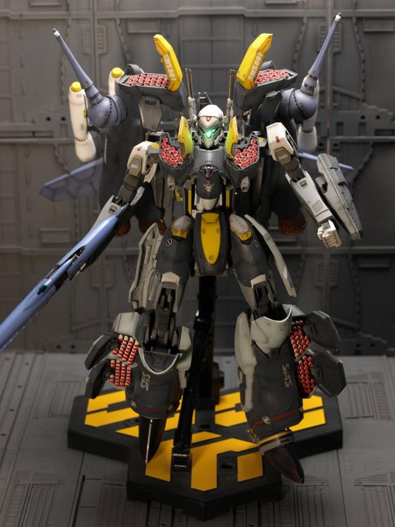 how to make white or coloured panel lines?? - Model kits - Macross World  Forums