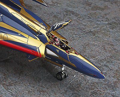 Hasegawa-Macross-28-1-72-Sv-262Hs-DRAKEN-III-MACROSS-_1.jpg.eb8b2a48f96f832500f1e7281e4dccec.jpg