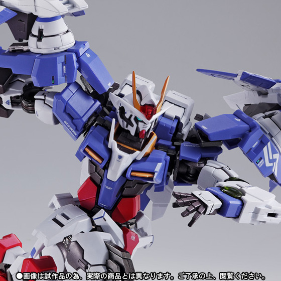 METAL_BUILD_GUNDAM_OO_RAISER_1_AUG2013_TAMASHII_18900_0.jpg.4c05304d40ca5f216fbefe3c7d9f478d.jpg