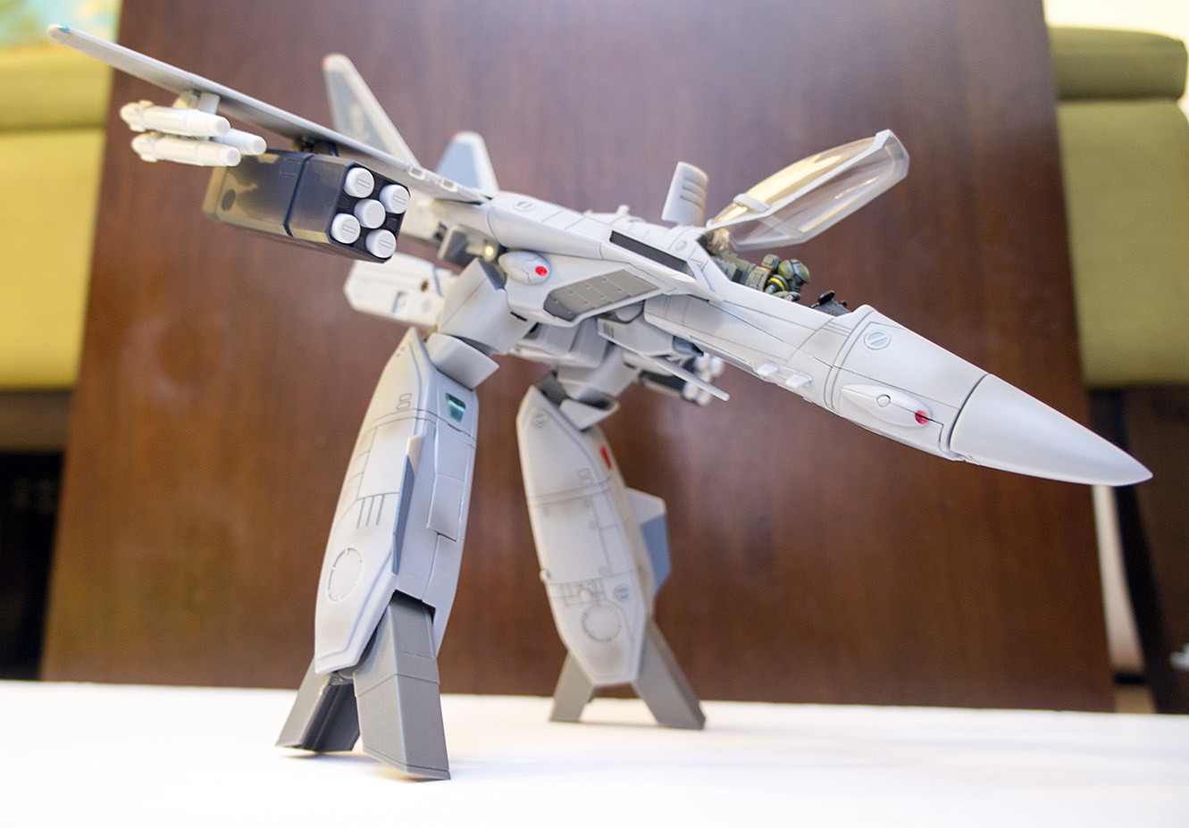 59bc176439bfd_Macross_VF-1A_LowVis_DSC06142.jpg.6f794962163979b9c81272e743297ed3.jpg