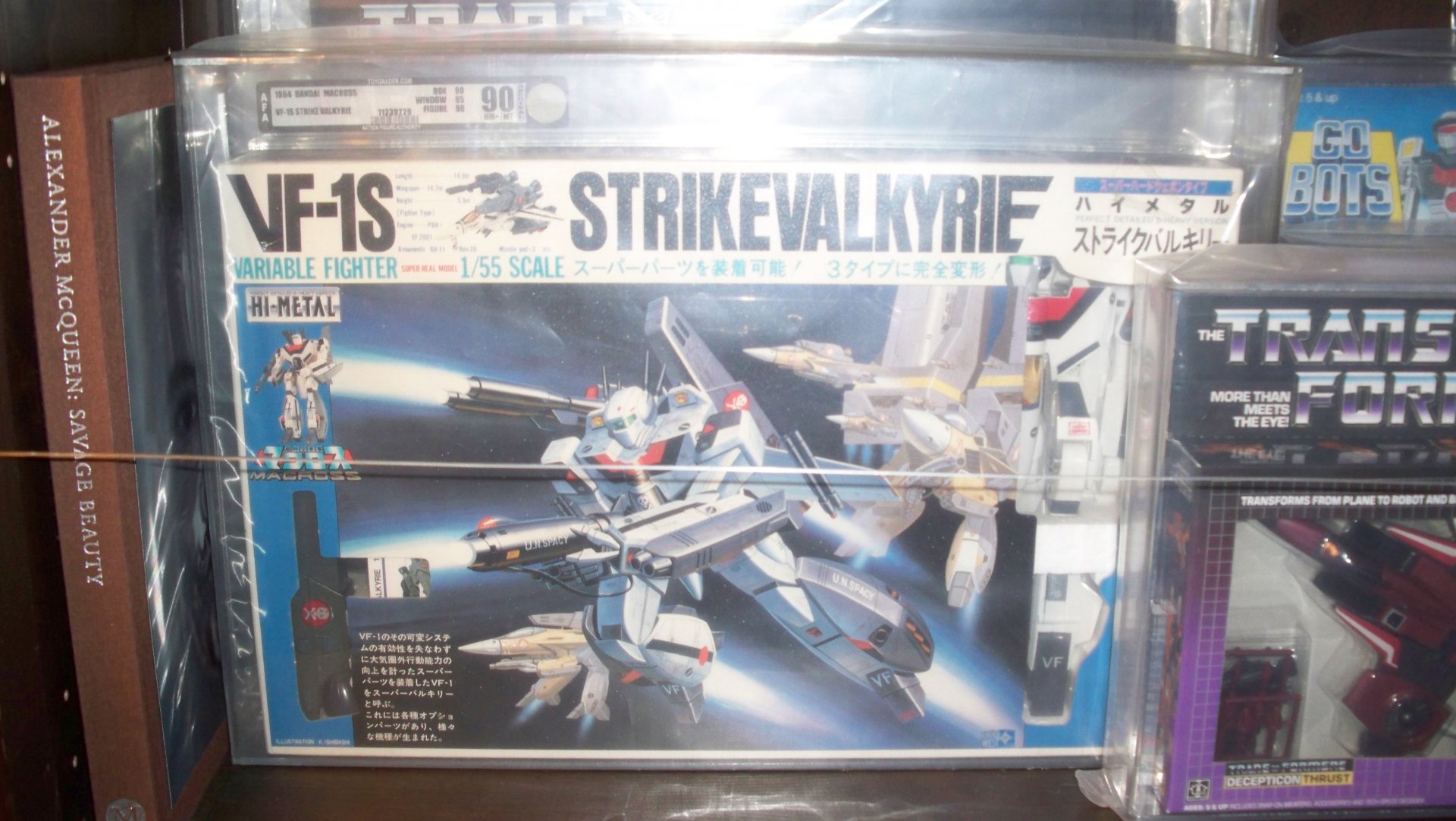 VF-1S SuperValk - 1.jpg