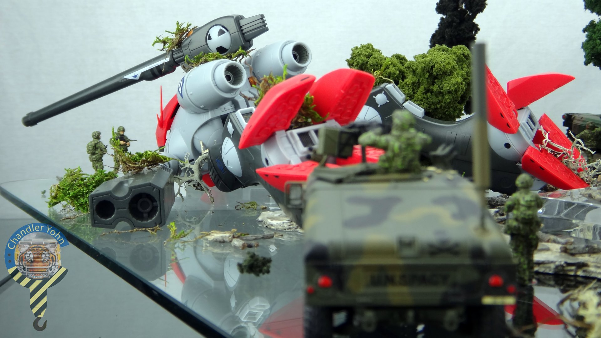 Bandai Zaentradi Glaug Crash AH64-D Apache M1 Abrams Yamato Tomahawk Destroid 6.jpg