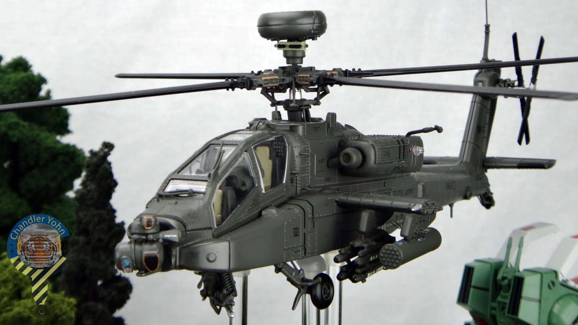 Bandai Zaentradi Glaug Crash AH64-D Apache M1 Abrams Yamato Tomahawk Destroid 15.jpg