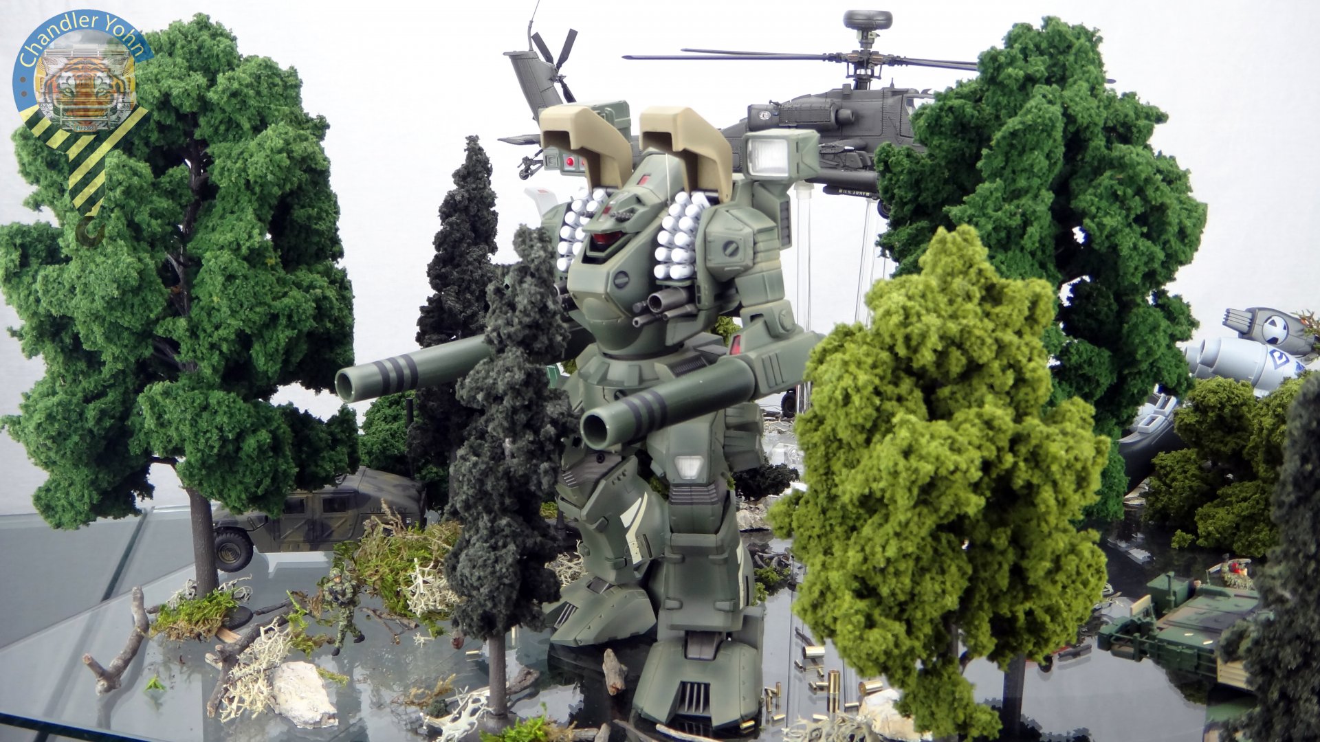 Bandai Zaentradi Glaug Crash AH64-D Apache M1 Abrams Yamato Tomahawk Destroid 32.jpg