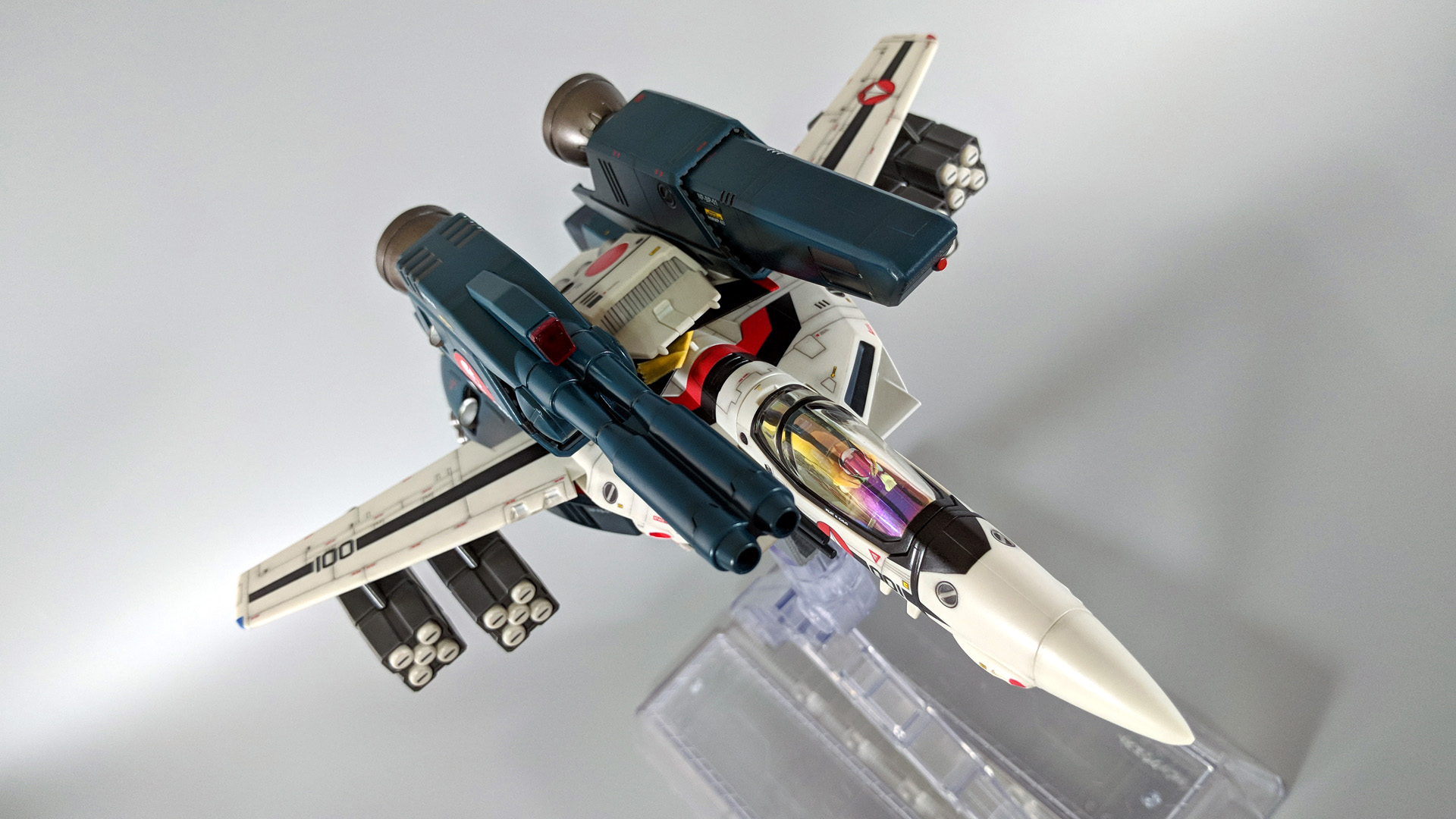 5ada01cd410fb_VF-1SHikaru06.jpg.9be0ee3b8447b23e3d9ba1c8ad1cf5bf.jpg