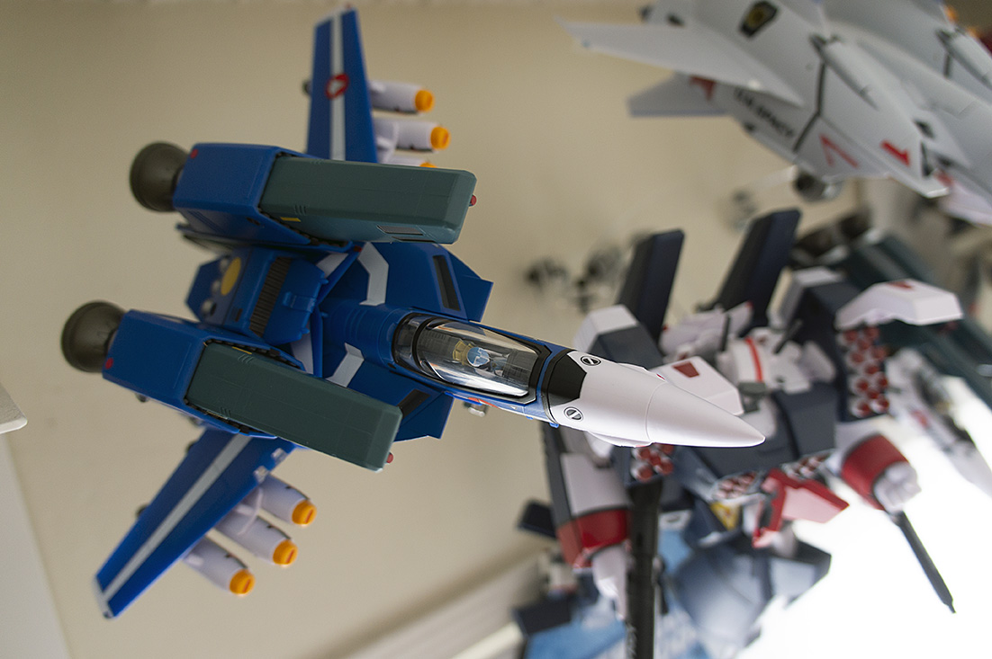 Macross_VF-1J_Max_DSC06429.jpg.410f378a686fe2fc1e8d4c46b4e2fe41.jpg