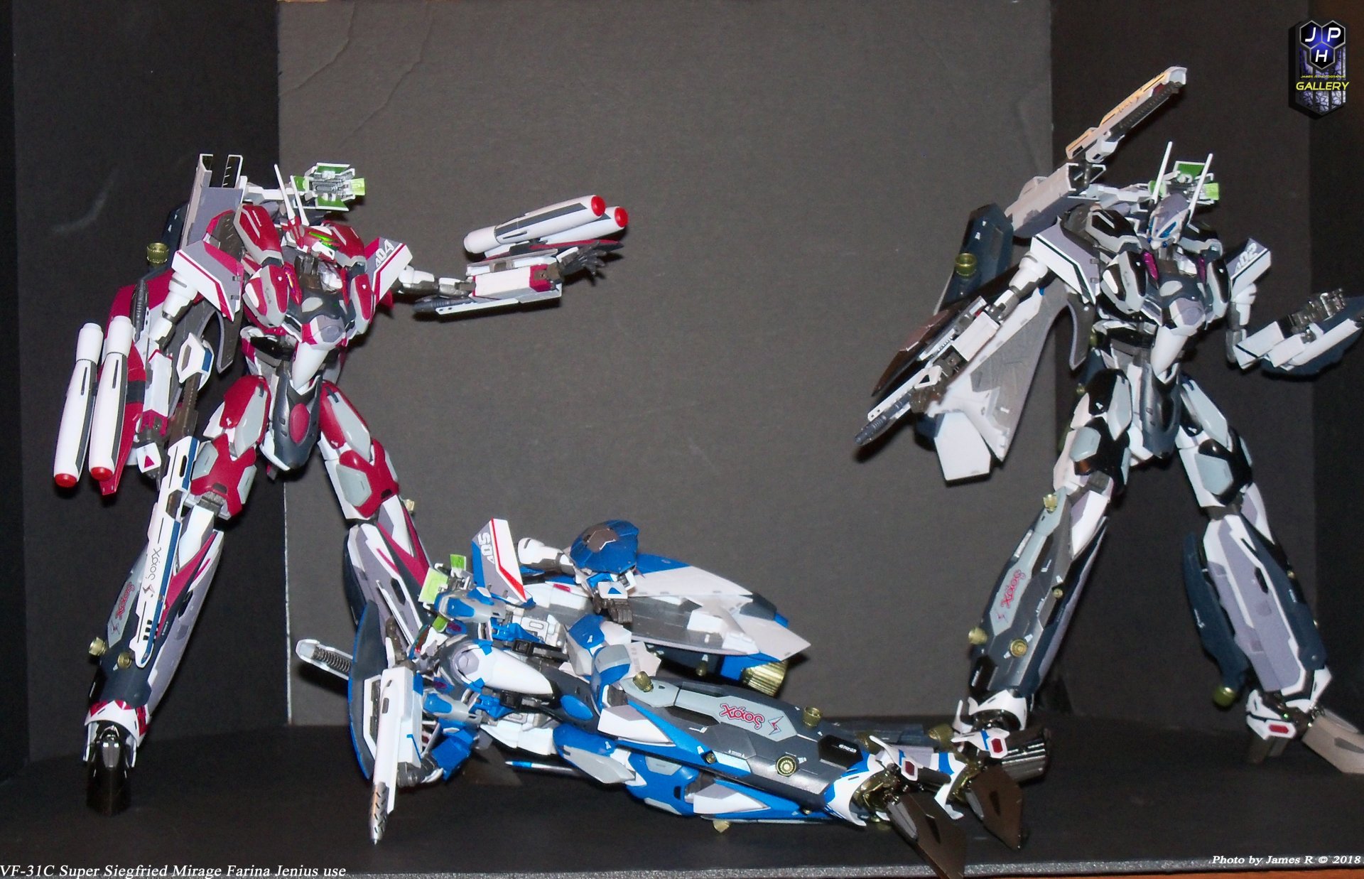 DX Chogokin VF-31C Super Siegfried Mirage Jenius Use (33).jpg