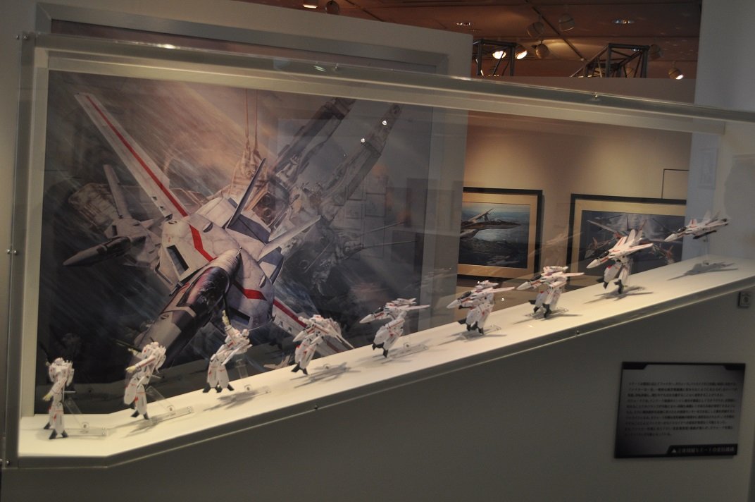 vf-1j_transformation_tezuka_display.jpeg.dc140b3060e13545daba83e05f944124.jpeg