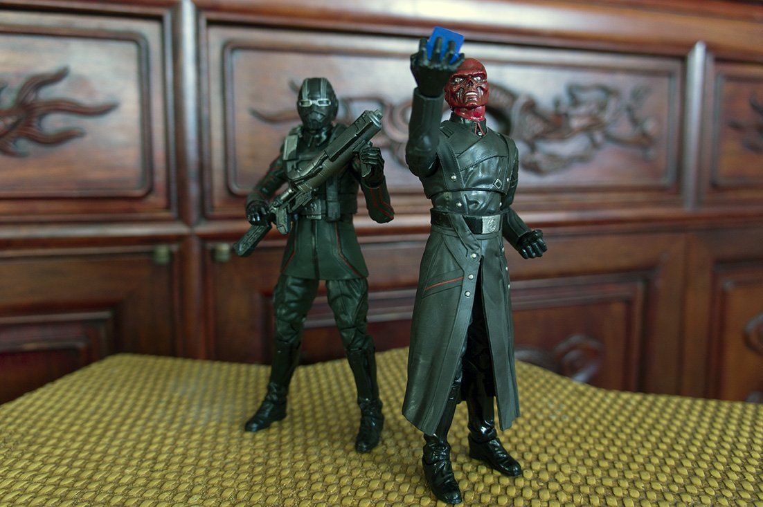 672416584_MarvelLegends_RedSkull_Hydra_DSC06778.jpg.b6f664b1985dd8b62307309f5d09a407.jpg