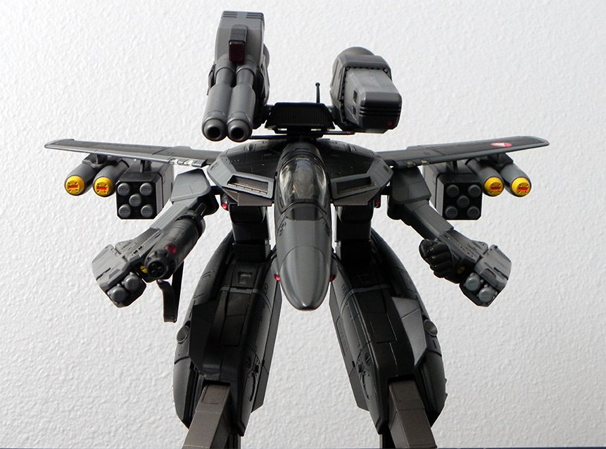 Macross_VF-1J_Stealth_DSCN3635.jpg.e5fe447f8dc96348d2467fe726899671.jpg