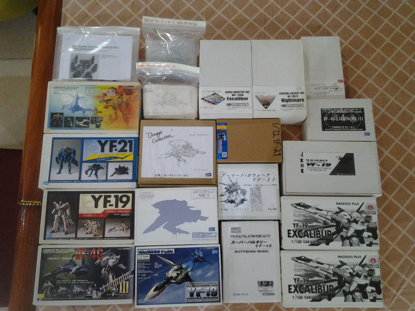 Macross Resin Kit Collection (5).jpg