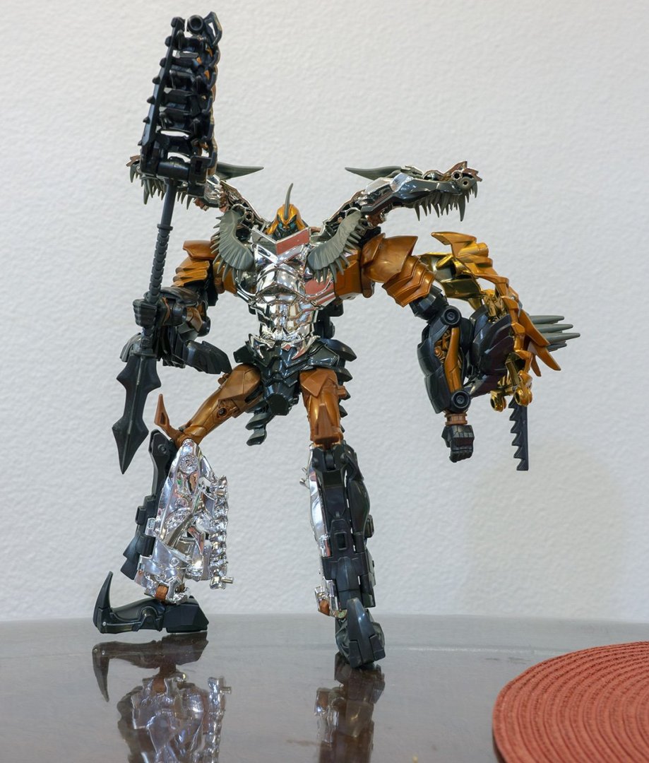 330296530_Transformers_AOE_Grimlock2.thumb.jpg.c83a366eb5e03ca41ff9b91310582887.jpg