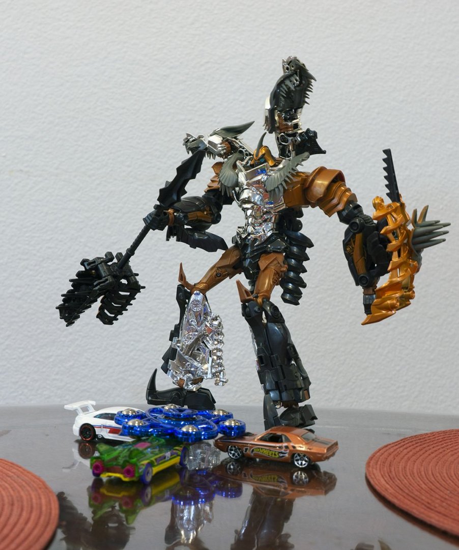 Transformers_AOE_Grimlock.thumb.jpg.b7b3bfc6689d1954cd838cae98593685.jpg