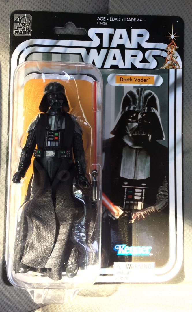 darthvaderblackseries40th.thumb.JPG.8c68f592ce467f72355a06b634127fdb.JPG