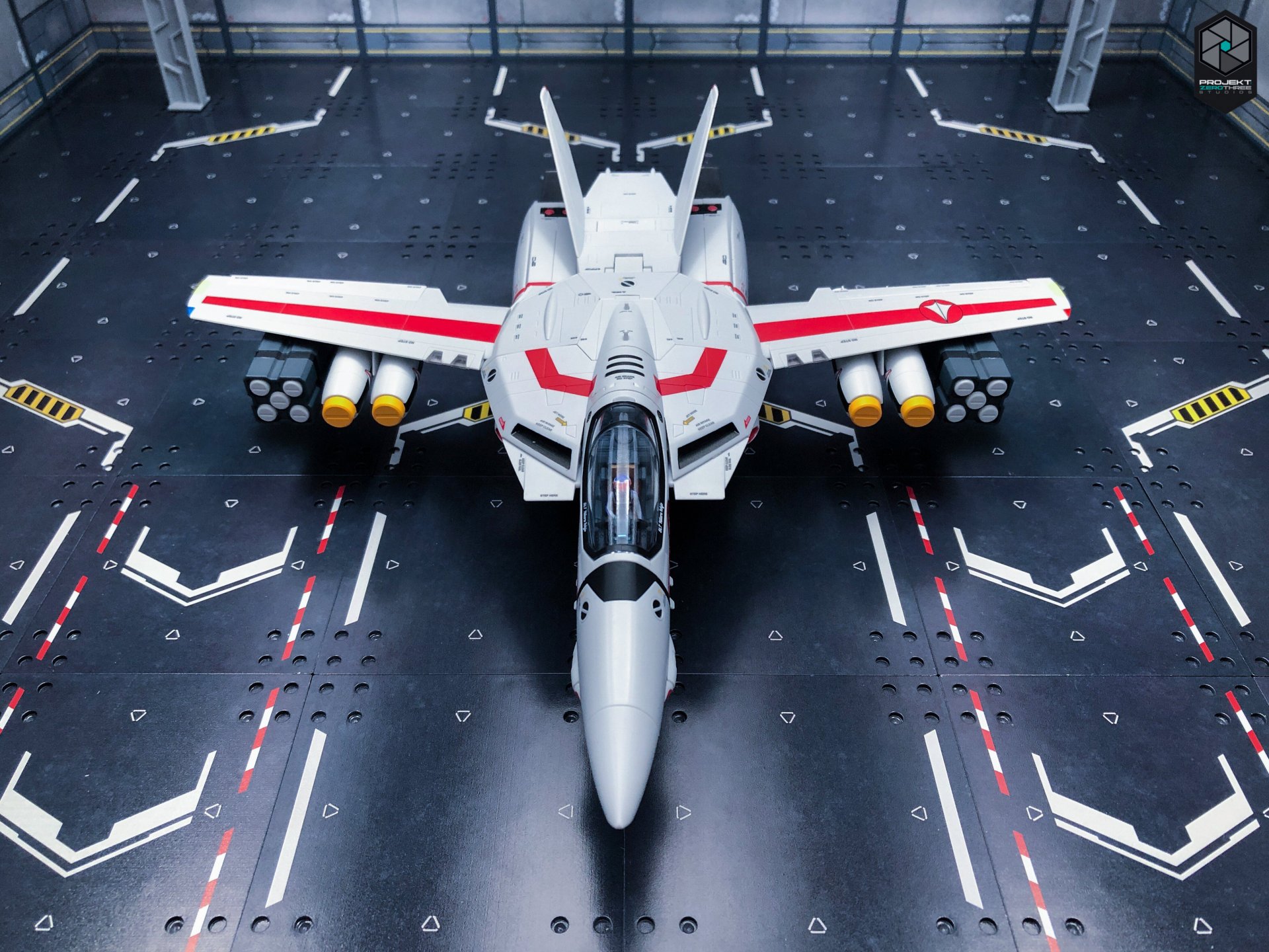 VF-1J.thumb.jpg.cc1f571b1802bb51d52f2d4fe03939bf.jpg