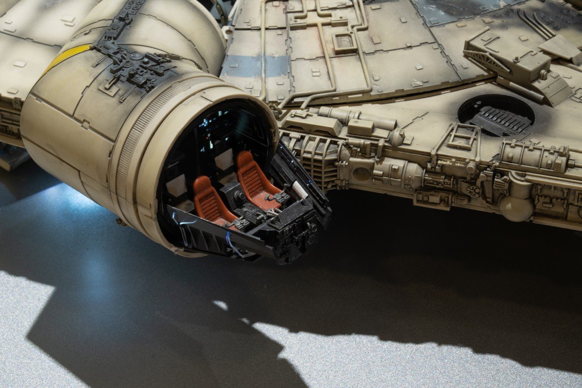 deagostini_millenium_falcon_10.jpg.607e7bb86df1c1a92ebcfc7dc07230a4.jpg