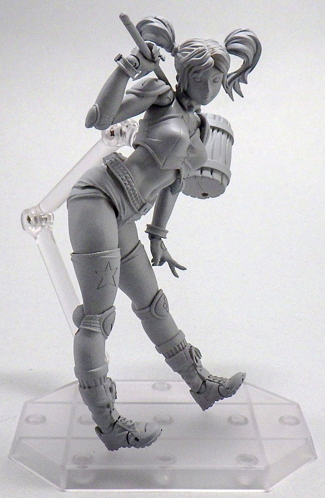 revoltech_harley_01.jpg.83f709680a52fb1da431a2a7789730b4.jpg