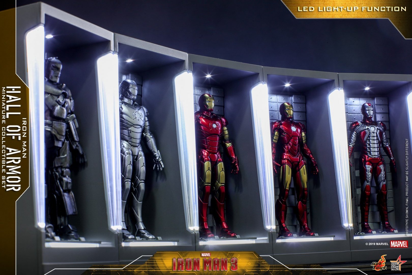 Hot-Toys-Iron-Man-Hall-of-Armor-Minis-004.jpg