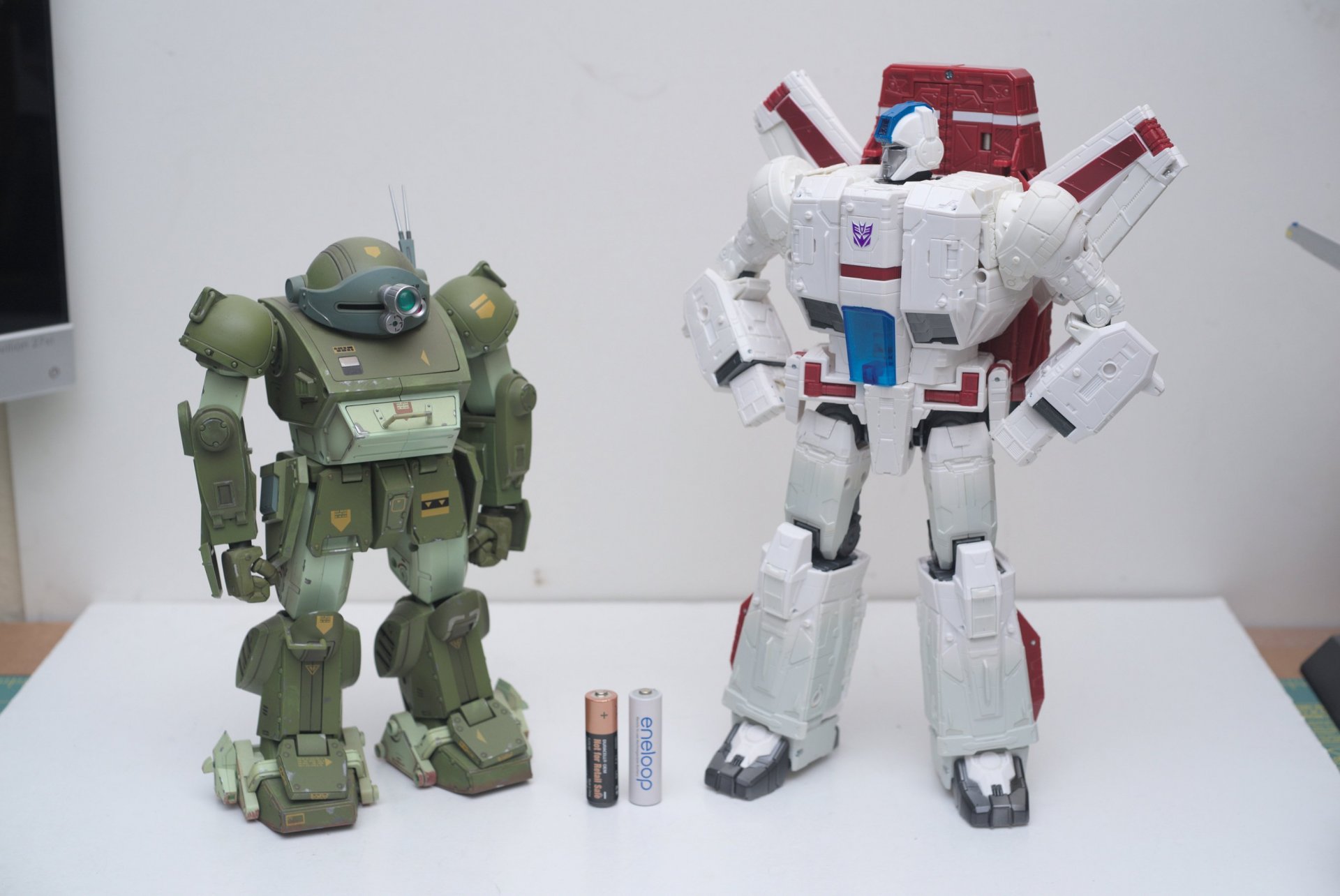 takara-dmz01-n-hasbro-skyfire.thumb.jpg.36a27efb2a8e2c25c165b4369fcea386.jpg