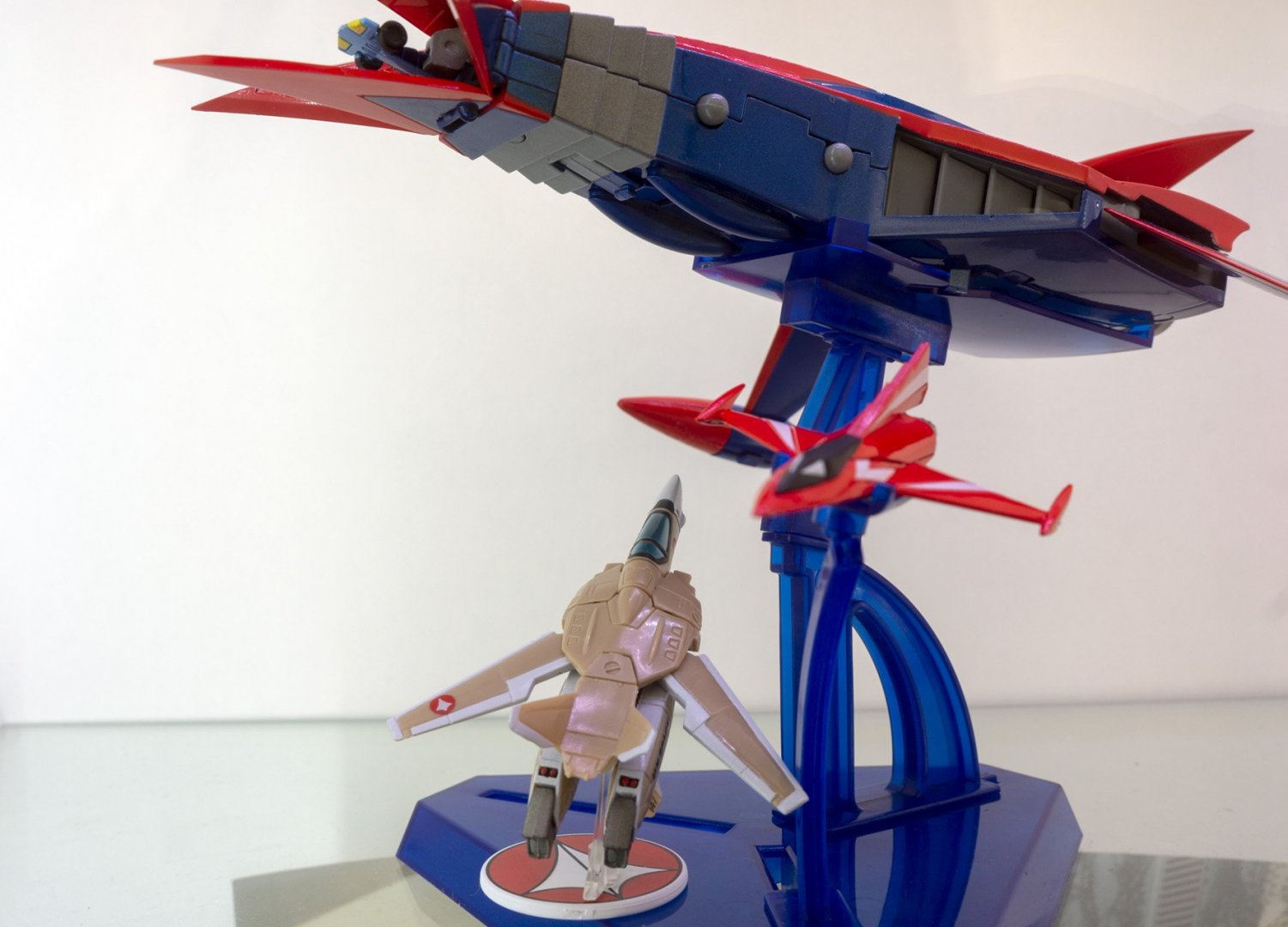 Gatchaman_Macross_Gashapon.thumb.jpg.9d6efc677dbd928792552107f70bb845.jpg