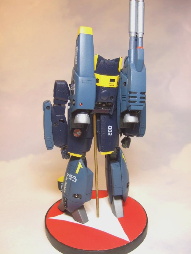 Yellow Submarine 1-100 VF-1S Strike Completed (11).jpg