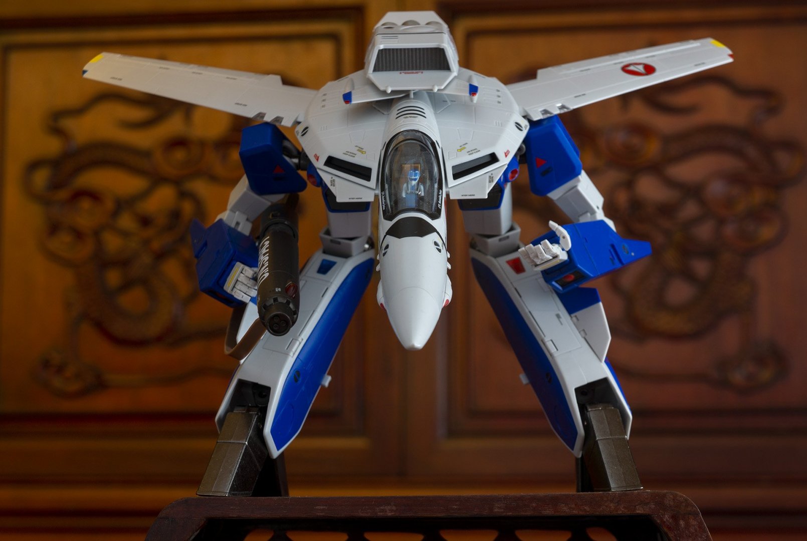Macross_DX_VF-1A_Max_Gerwalk4.thumb.jpg.f47eb50b9f27e0ccbf44dd6021483ef0.jpg