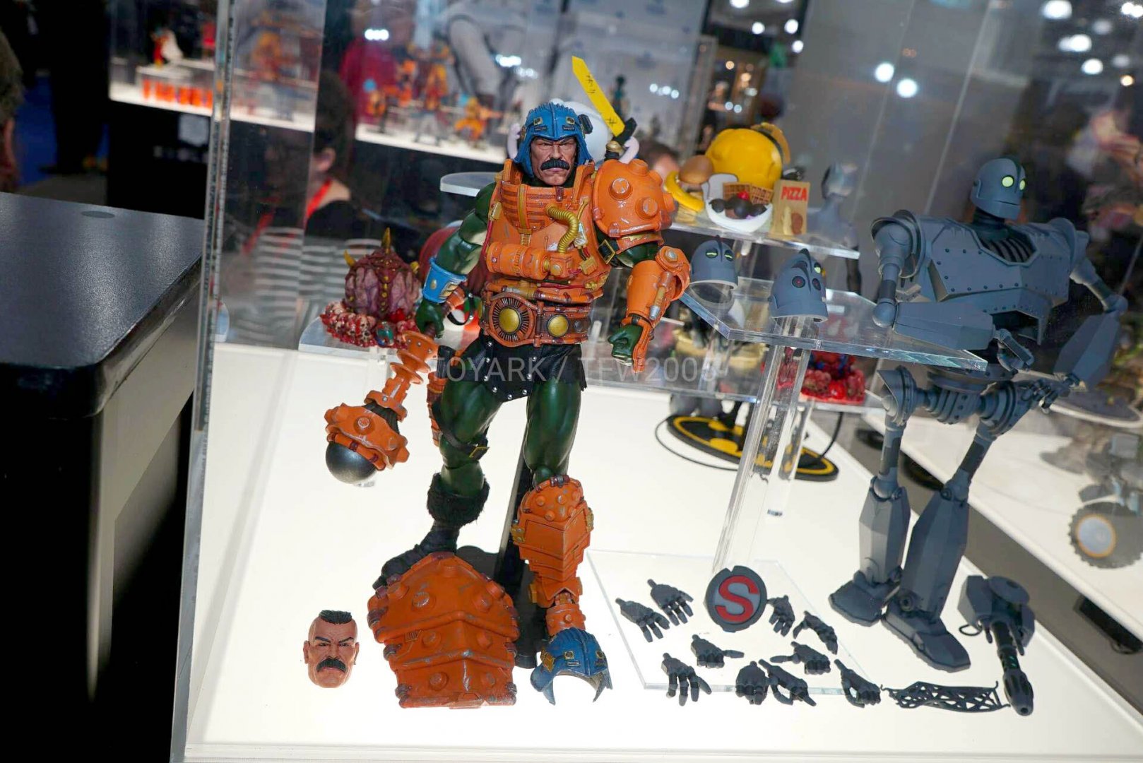 Toy-Fair-2020-Mondo-001.jpg