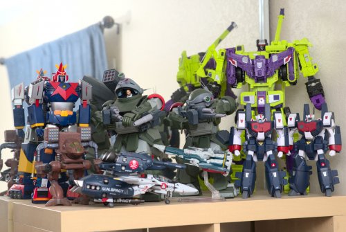 mechshelf.thumb.jpg.d6999c64b97a9eabf9f399fe778f43b7.jpg