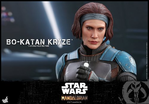 Hot-Toys-Bo-Katan-Figure-015.jpg