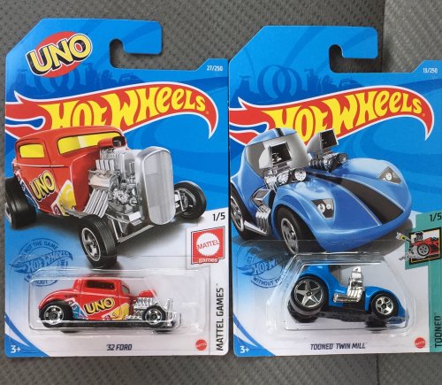 hotwheels42521.thumb.JPG.93ae976d4bee47d765146b4f8d2e9393.JPG