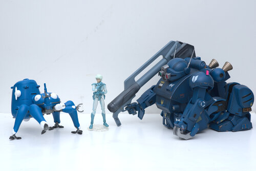 ypsilon-meets-tachikoma.thumb.jpg.afcae102065ac5457bb696745cf17b6b.jpg