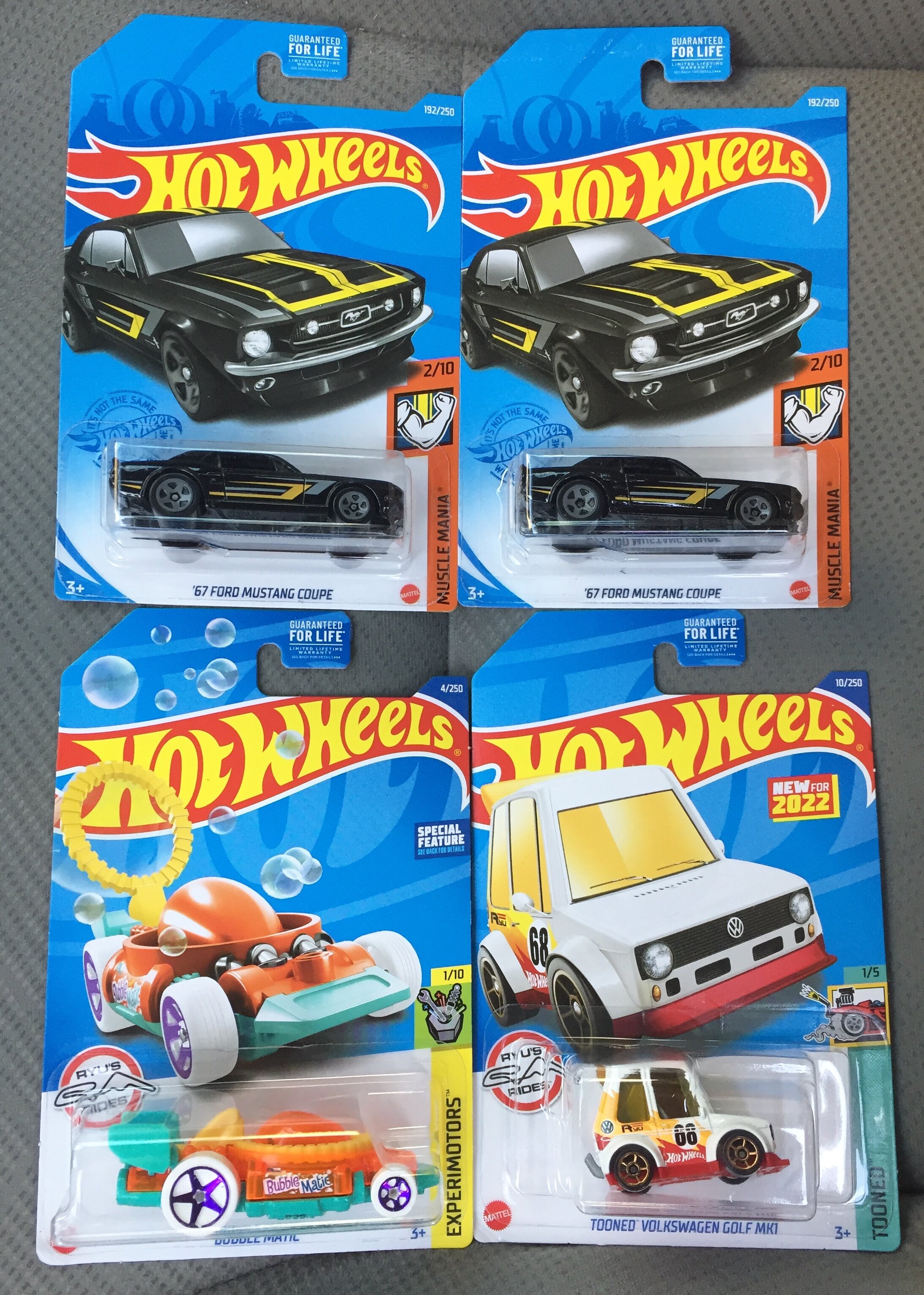 hotwheel3922.jpg.1e18ddbf64f46a554bd75f39e6490017.jpg