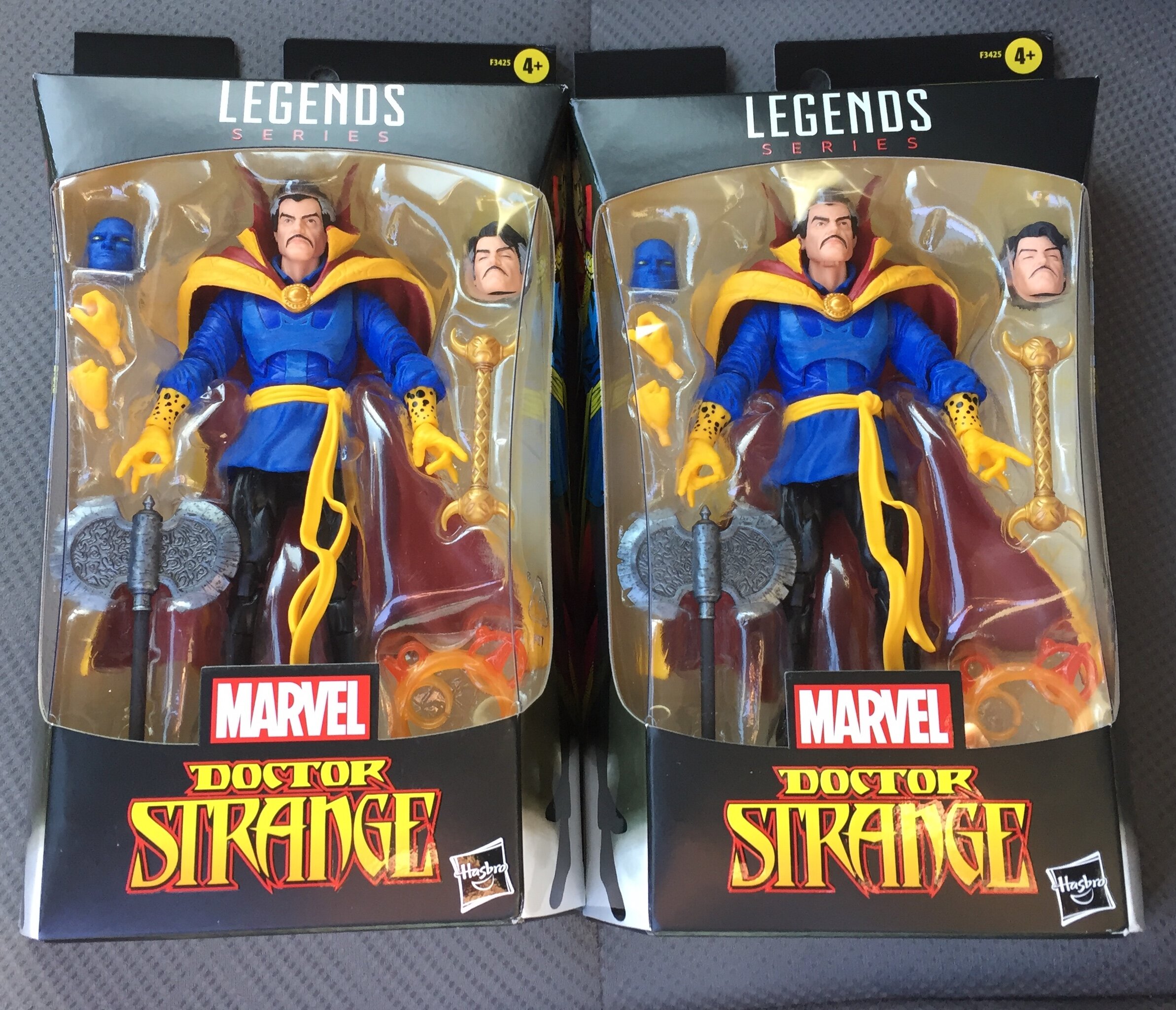 marvellegendsclassicdoctorstrangewalmartx2.jpg.6530dc52c1d8ae548e02a243a48bb0b3.jpg