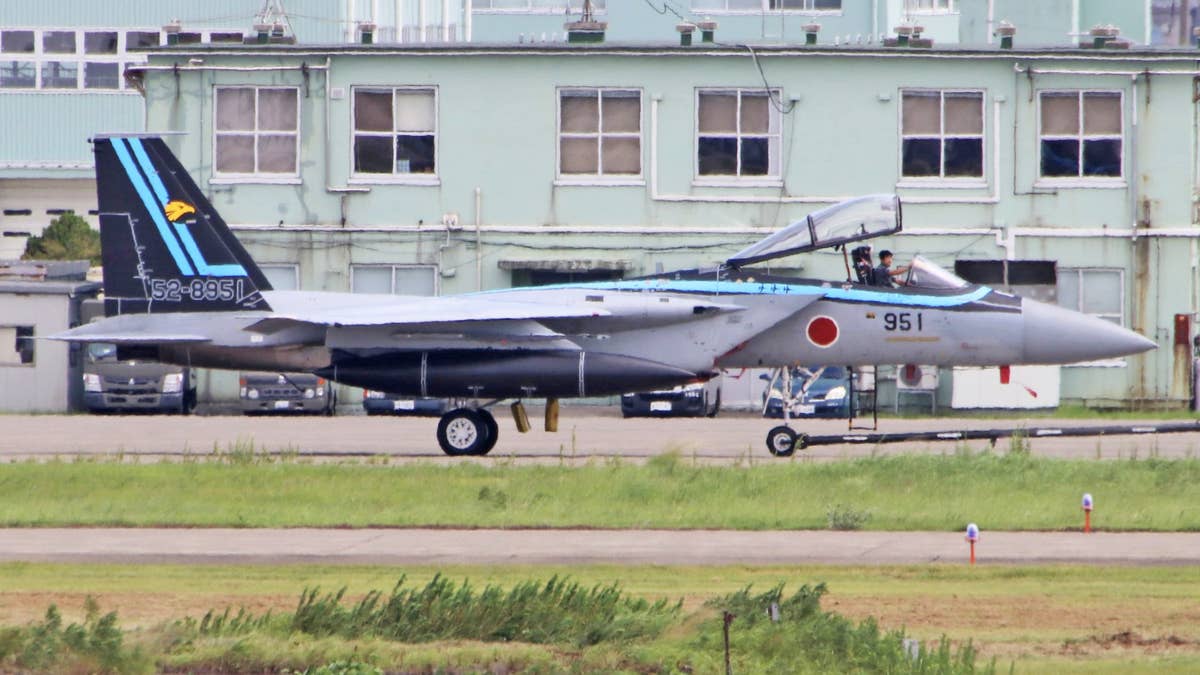 JASDF_F-15J_MAVERICK.jpg.b31cd58308a5891316518e7b51dc7a42.jpg