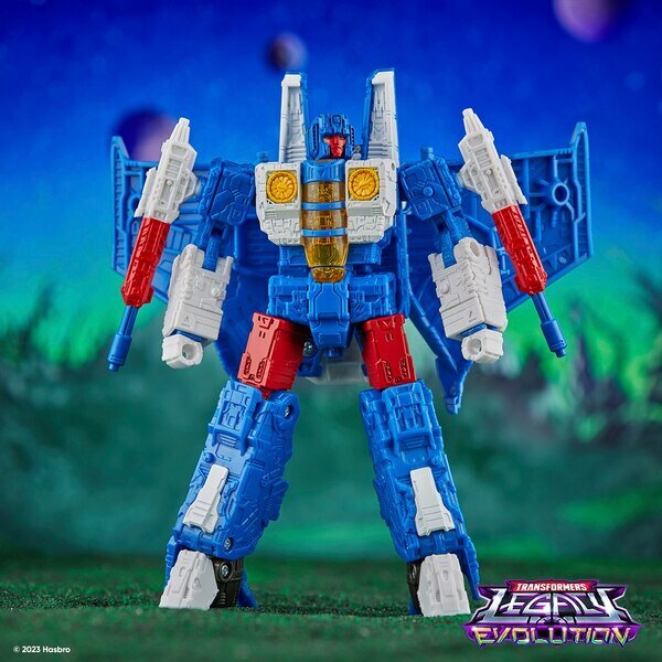 OfficialImageSDCC2023TransformersAmazonExclusive(15)__scaled_600.jpg.811c2885743ae66643552b67cc36c50f.jpg