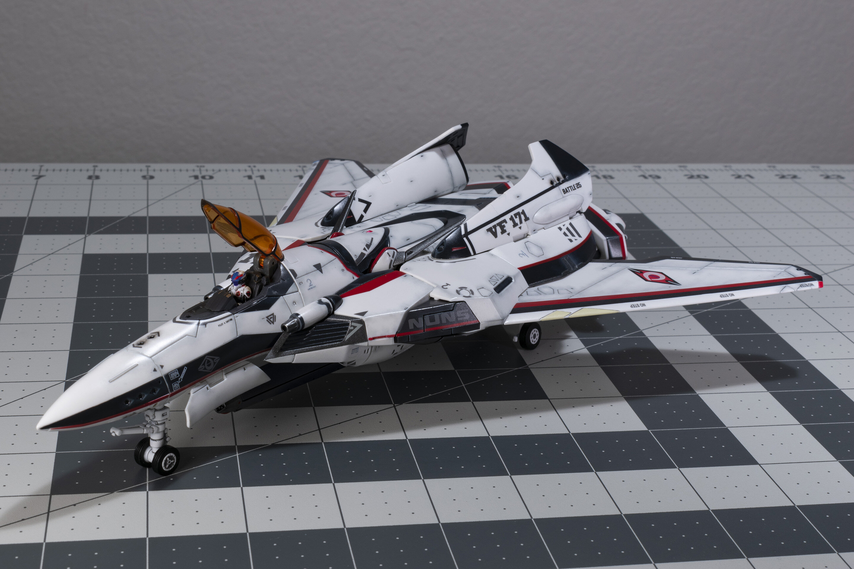 VF-171EXAltoRevival011.jpg.5baa6a7ada85ddc3b428fd22ddce3865.jpg