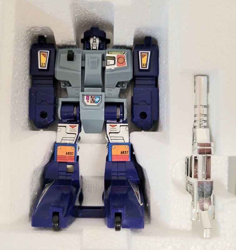 80___microman_diaclone_transfo_1713318370_b76179c2_progressive.jpg.949e95328dfafa2d1e556484f5ca70ab.jpg