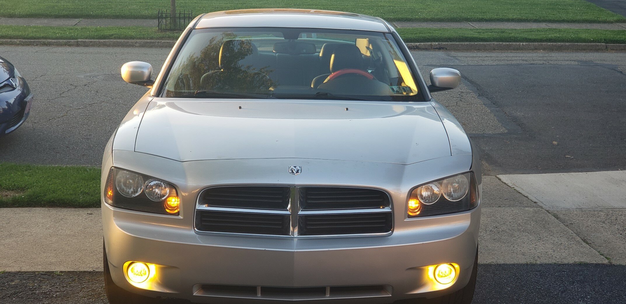 2009Charger.jpg.4c04e7773350459a456407c9eafb26fa.jpg